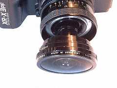 Fish-Eye-Objektiv deassembliert